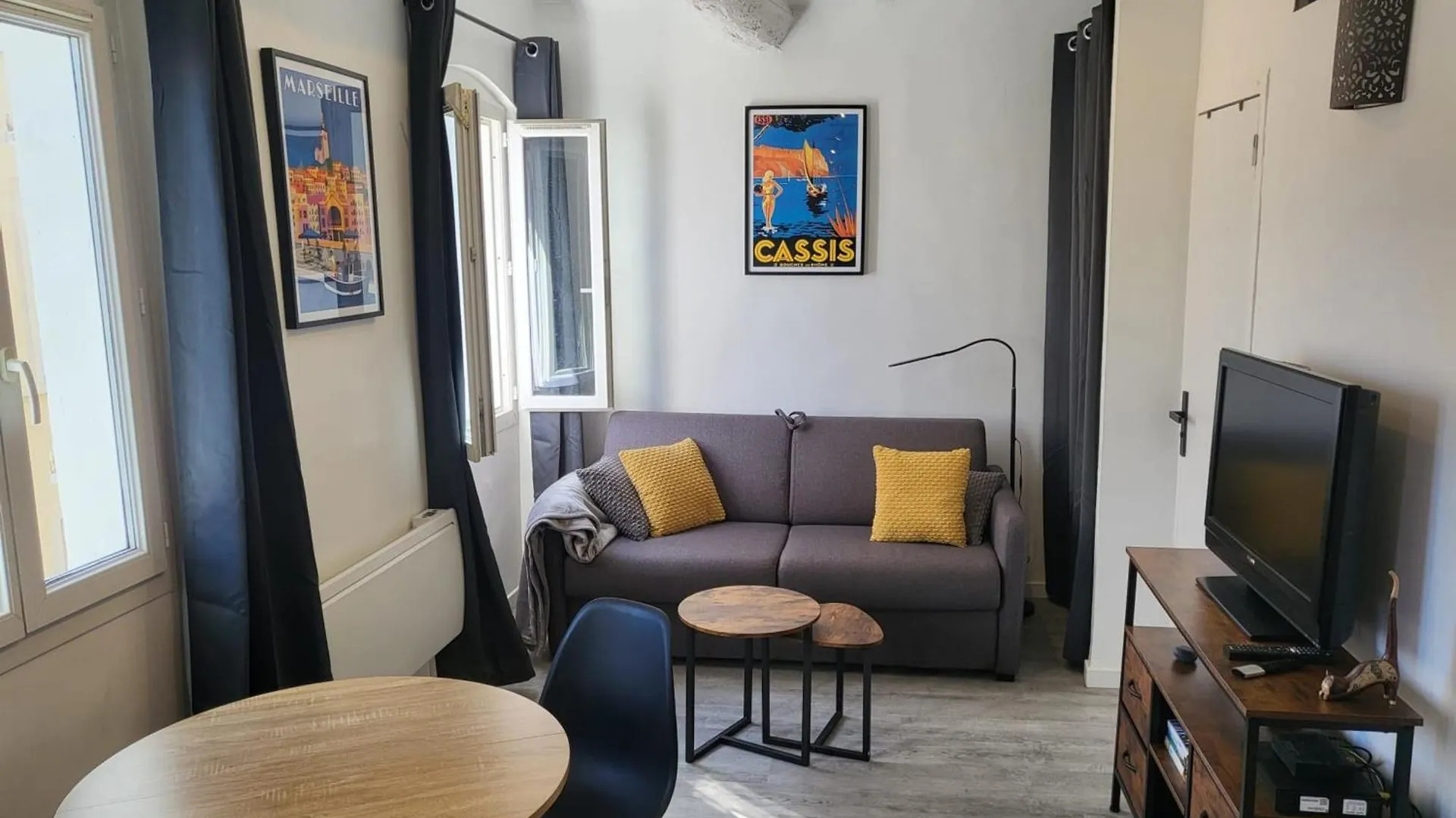 Beautiful Studio Near The Old Port Marseille France